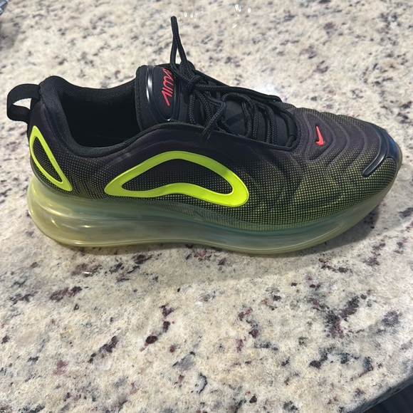 Air max 720 size 9.5 men’s - Picture 1 of 5